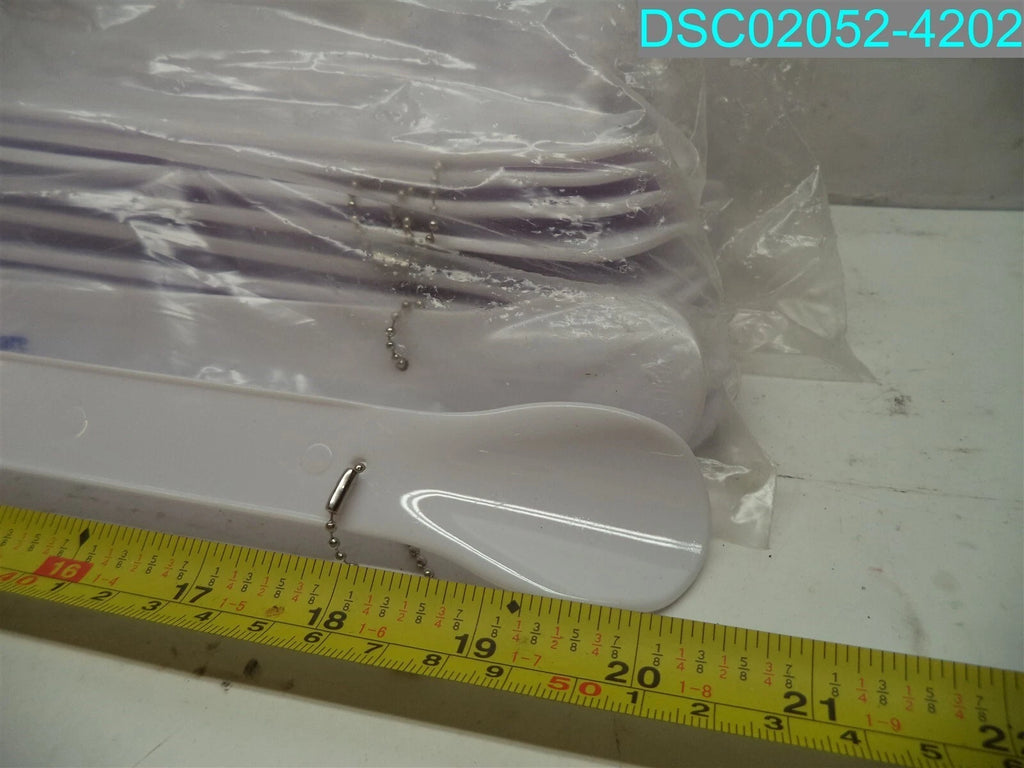 QTY=19: White United Healthcare Shoe Horn & Back Scratcher