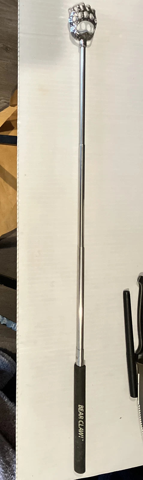 D.M. Merchandising ‎Bear-CLAW Back Scratcher telescoping from 8.5”-23” black