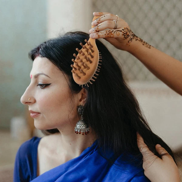 Massage Comb Travel -finger Massaging Hair Scratcher for Scalp